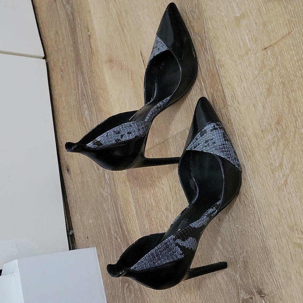 Shoes - Picture 2 of 3